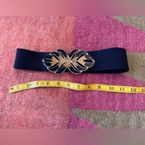 Vintage elastic waist and metal clasp belt buckle